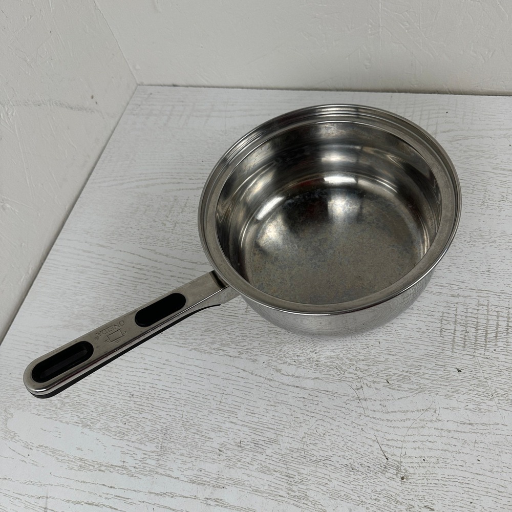 Oneida 2 Quart Immaculate 18/10 Stainless Steel Saucepan Silver Black Handle